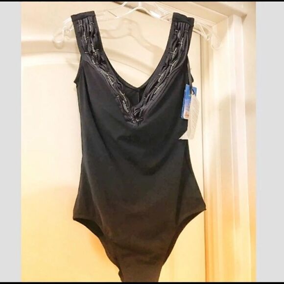 DivaSwim size 10 B cup. NEW - Picture 2 of 6